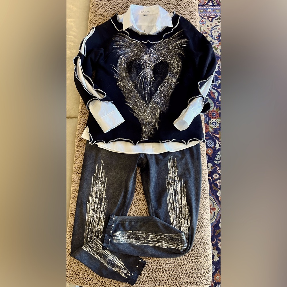 One of a Kind”SEW WHAT!”3 pieceSETSizeM/L (BLK/SLVR/White)Paint/Lace/Glitter